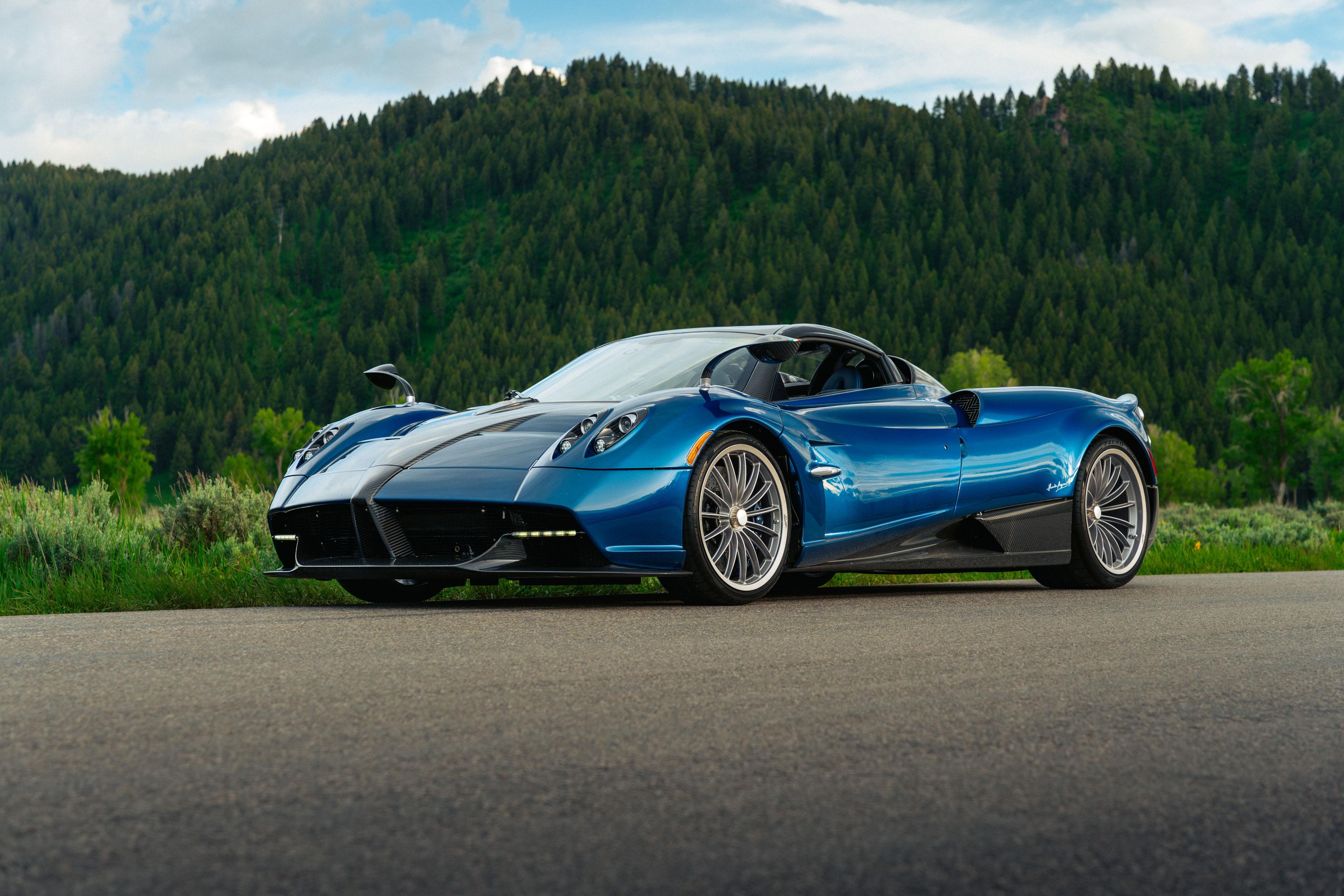 Pagani Huayra Roadster